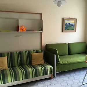  Appartamento In Riviera Ligure